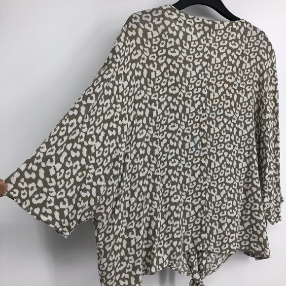 George Women's Grey abstract pattern Button $ Tie Front Dolman Blouse Size XL - Picture 7 of 16
